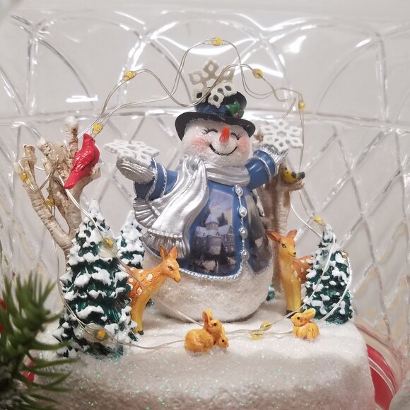 Thomas Kinkade "Let it Snow" Crystal Top Hat - Picture 2 of 13